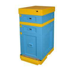 Ul Warszawski Zwykły z dennicą wysoką - malowany Ul Warszawski Zwykły z dennicą wysoką - malowany