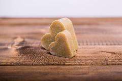 Mydełko z pyłkiem i miodem serduszko Honey Therapy 75g Mydełko z pyłkiem i miodem serduszko Honey Therapy 75g