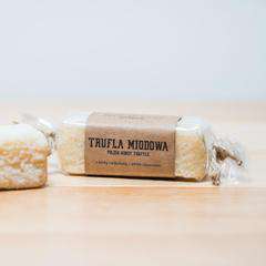 Baton miodowy Trufla 80g biała czekolada Baton miodowy Trufla 80g biała czekolada