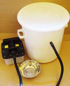 Topiarka do wosku z pojemnikiem polipropylenowym MAX Topiarka do wosku z pojemnikiem polipropylenowym MAX