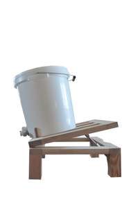 Stojak drewniany pod odstojnik Stojak drewniany pod odstojnik