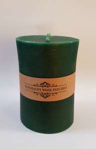 Bienenwachskerze - MITTELGROßE STUMPENKERZE, GRÜN Bienenwachskerze - MITTELGROßE STUMPENKERZE, GRÜN