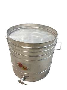 Odstojnik nierdzewny 30 L z sitem, zawór 6/4" Odstojnik nierdzewny 30 L z sitem, zawór 6/4"