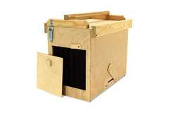 Transporter do ramek ze sklejki z drewnianą rączką, wielkopolski, 5 ramek Transporter do ramek ze sklejki z drewnianą rączką, wielkopolski, 5 ramek