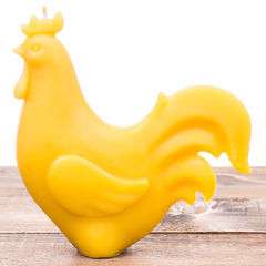 Świeca z naturalnego wosku pszczelego kogut płaski duży Świeca z naturalnego wosku pszczelego kogut płaski duży