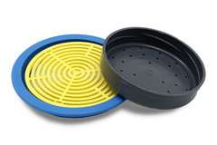 Zestaw do podkarmiania, nakrętka z dziurkami, pierścień, sitko. Zestaw do podkarmiania, nakrętka z dziurkami, pierścień, sitko.