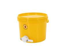 Odstojnik polipropylenowy (10L) z zaworem plastikowym 6/4'' Odstojnik polipropylenowy (10L) z zaworem plastikowym 6/4''