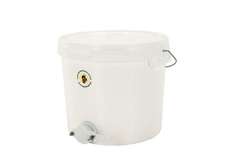 Odstojnik polipropylenowy (18L) z zaworem plastikowym 6/4'' Odstojnik polipropylenowy (18L) z zaworem plastikowym 6/4''