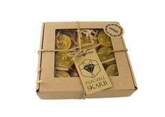 Zestaw tealightów 9 sztuk z gwiazdkami w opakowaniu Zestaw tealightów 9 sztuk z gwiazdkami w opakowaniu