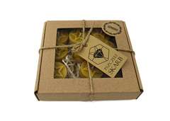 Zestaw tealightów 9 sztuk z gwiazdą w opakowaniu Zestaw tealightów 9 sztuk z gwiazdą w opakowaniu