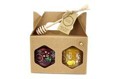 Zestaw 2 miodów smakowych 500g w pudełku z rączką i nabierak Zestaw 2 miodów smakowych 500g w pudełku z rączką i nabierak