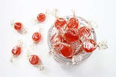 Cukierki żelki z miodem i maliną 100g Cukierki żelki z miodem i maliną 100g