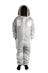 Kombinezon z wentylacją rozmiar M biały - kapelusz kosmonauta. Kombinezon z wentylacją rozmiar M biały - kapelusz kosmonauta.