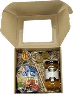 Zestaw prezentowy "Łasuch" Miód akacjowy 0,5kg, wafelki miodowe i 2 podgrzewacze Zestaw prezentowy "Łasuch" Miód akacjowy 0,5kg, wafelki miodowe i 2 podgrzewacze