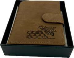 Portfel skórzany damski z pszczołą Model 11 Portfel skórzany damski z pszczołą Model 11