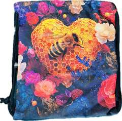 Worko-plecak z pszczołą na sercu z plastra pszczelego Worko-plecak z pszczołą na sercu z plastra pszczelego