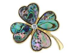 Broszka z masy perłowej Czterolistna Koniczyna Broszka z masy perłowej Czterolistna Koniczyna